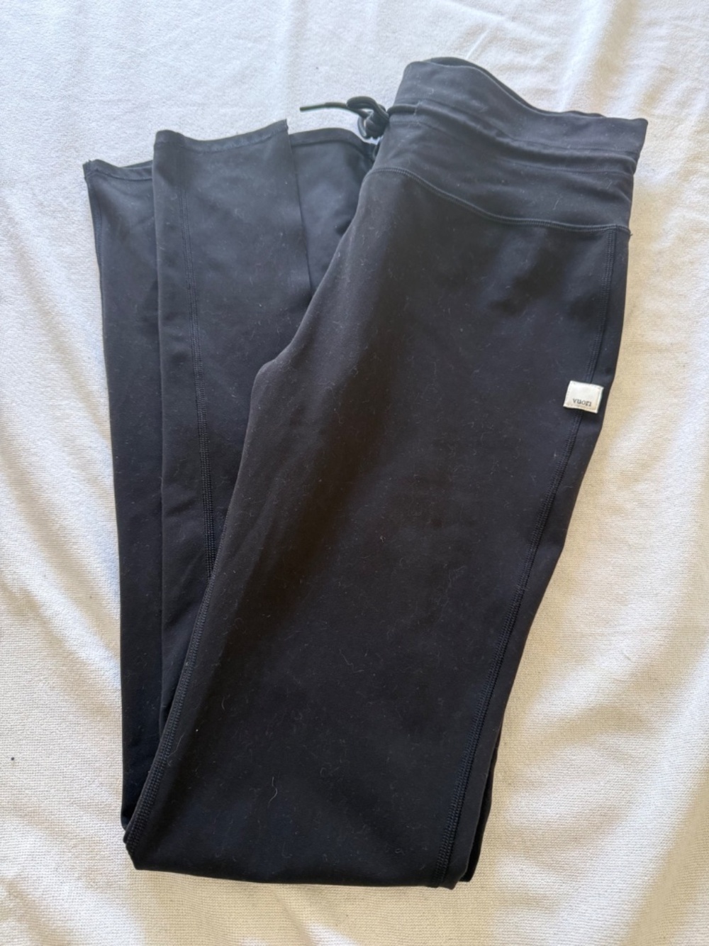 Vuori Black Wide Leg Ankle Yoga Pants Drawstring (Size Medium)
